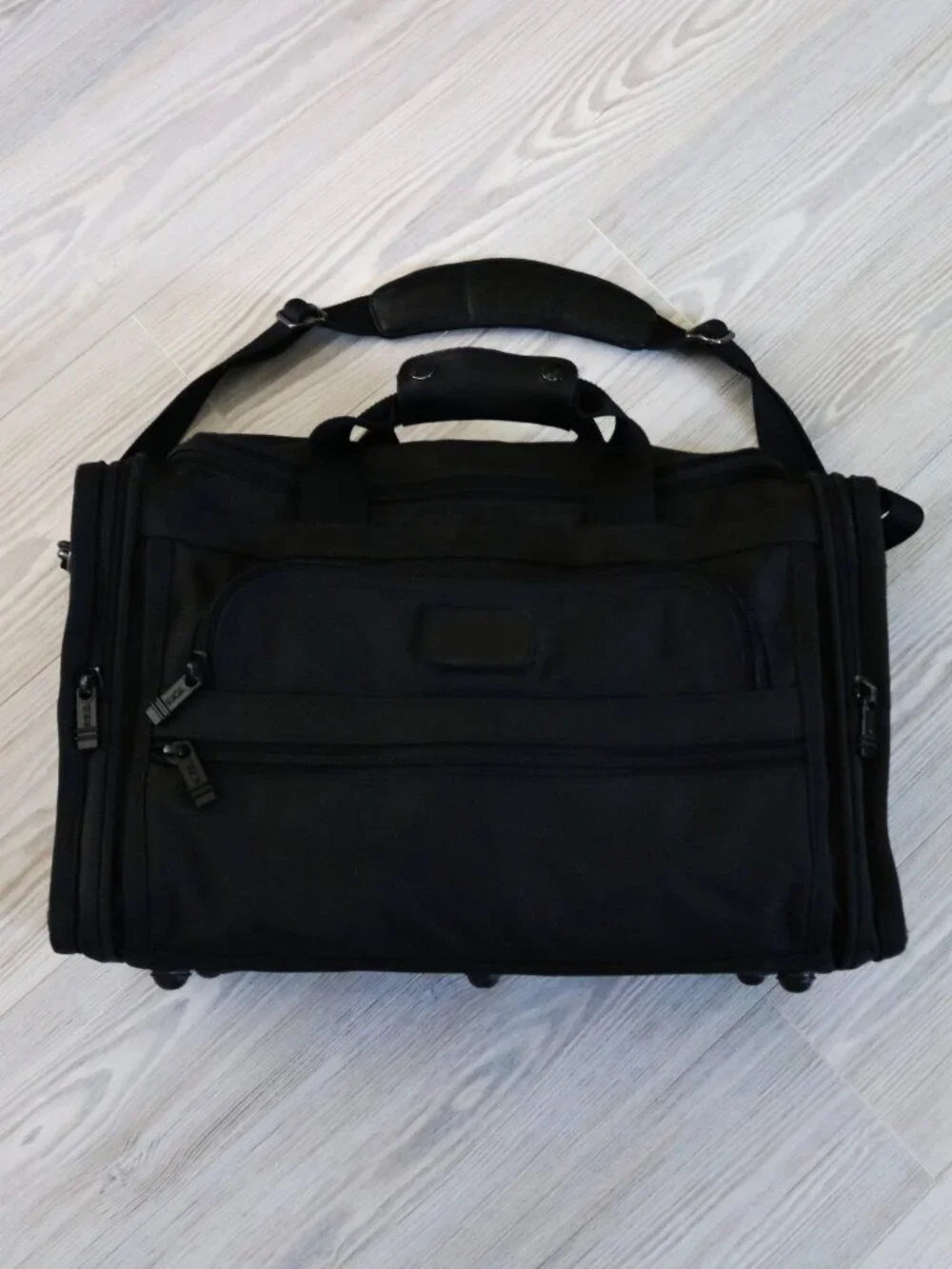 TUMI Alpha Duffle Bag Carry-On Black Ballistic Nylon Weekender Travel 221D3